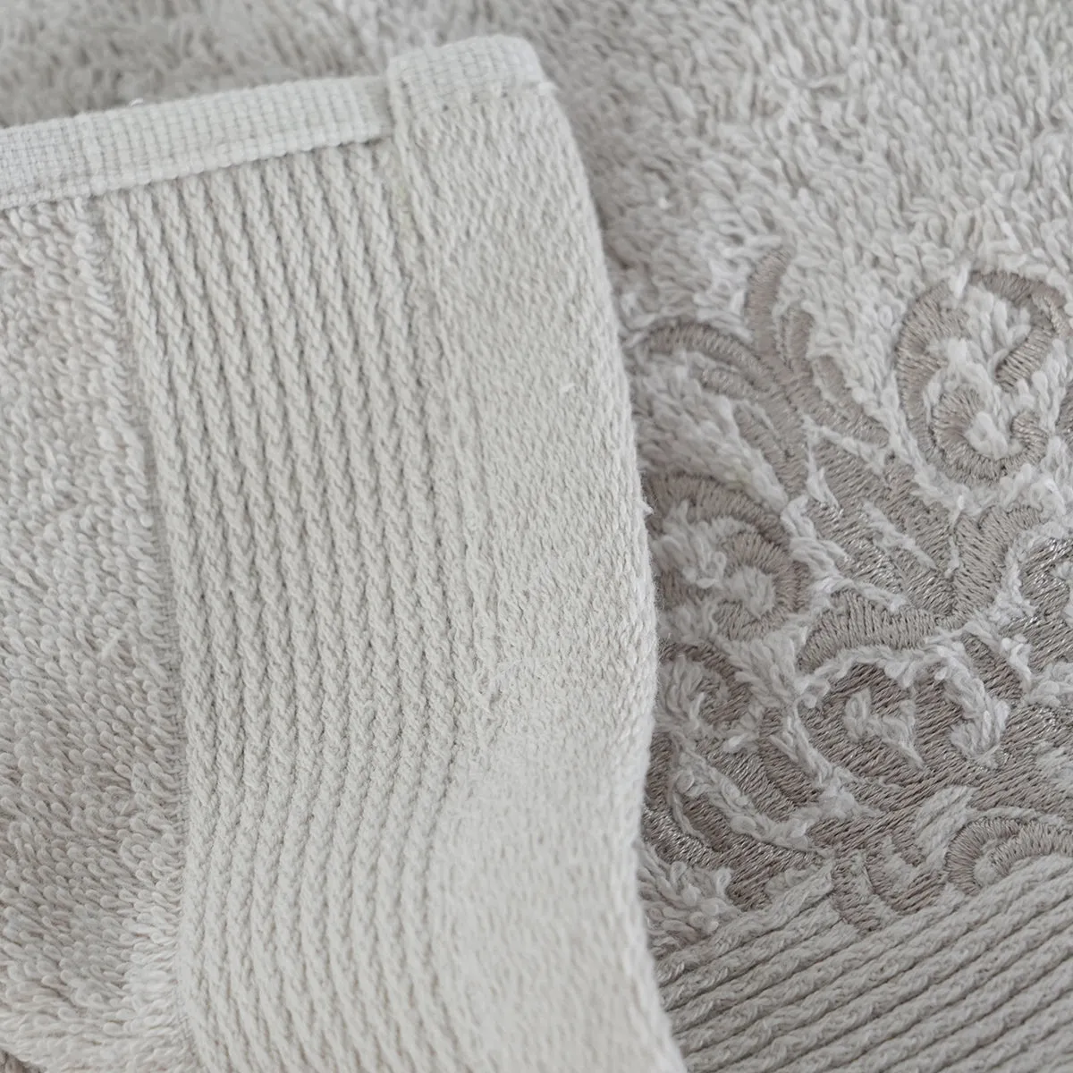 Acanthus Serenity Dutch Embroidery Machine Towel