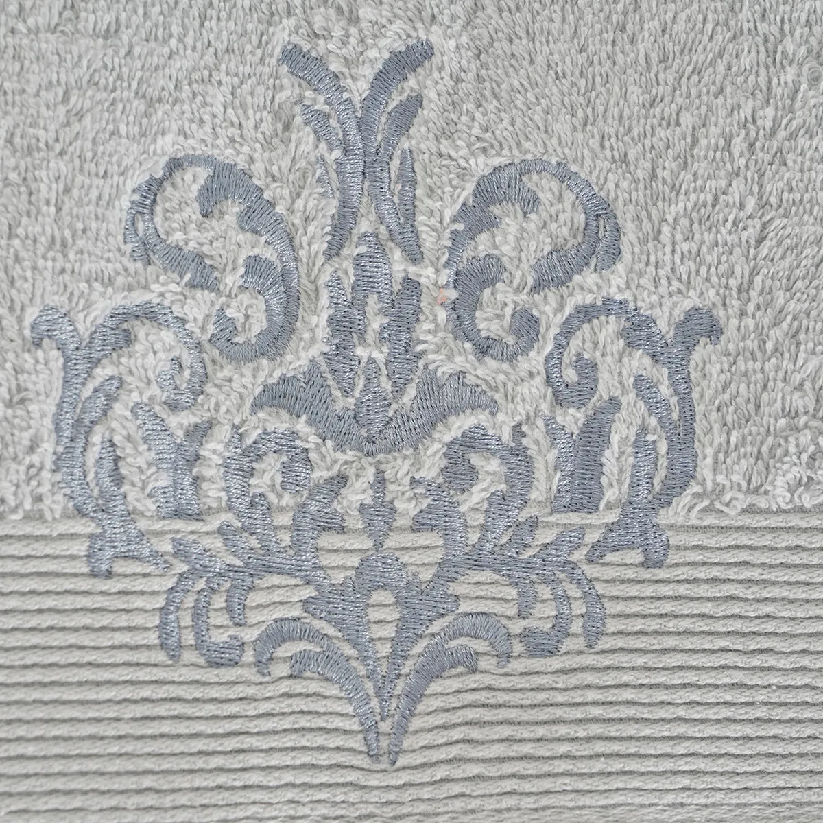Acanthus Serenity Dutch Embroidery Machine Towel
