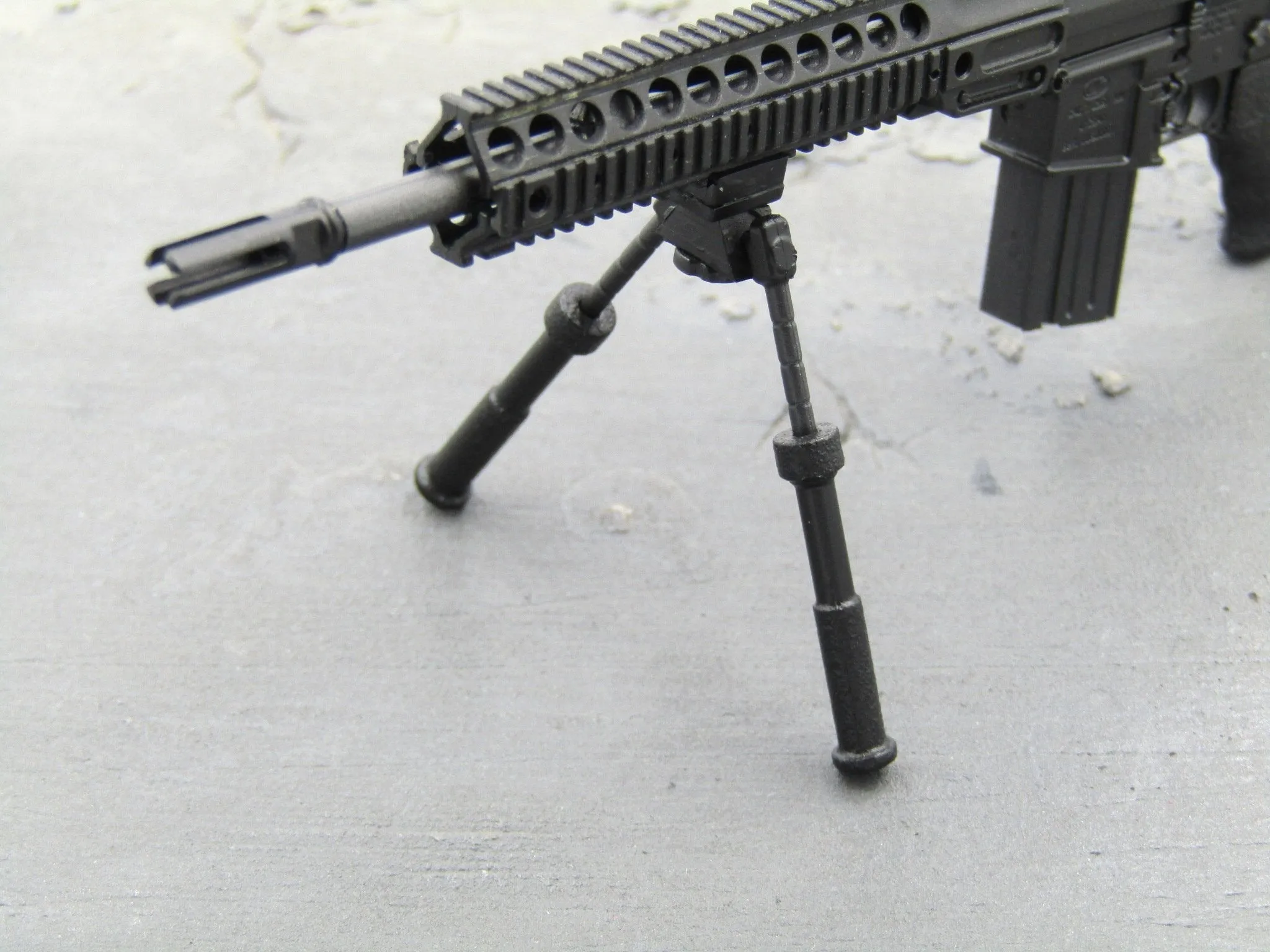 BIPOD - Black Expandable Picatinny