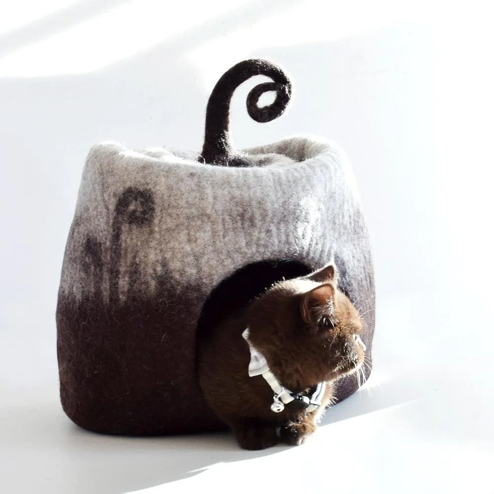 Cat Cave - Brown Fern