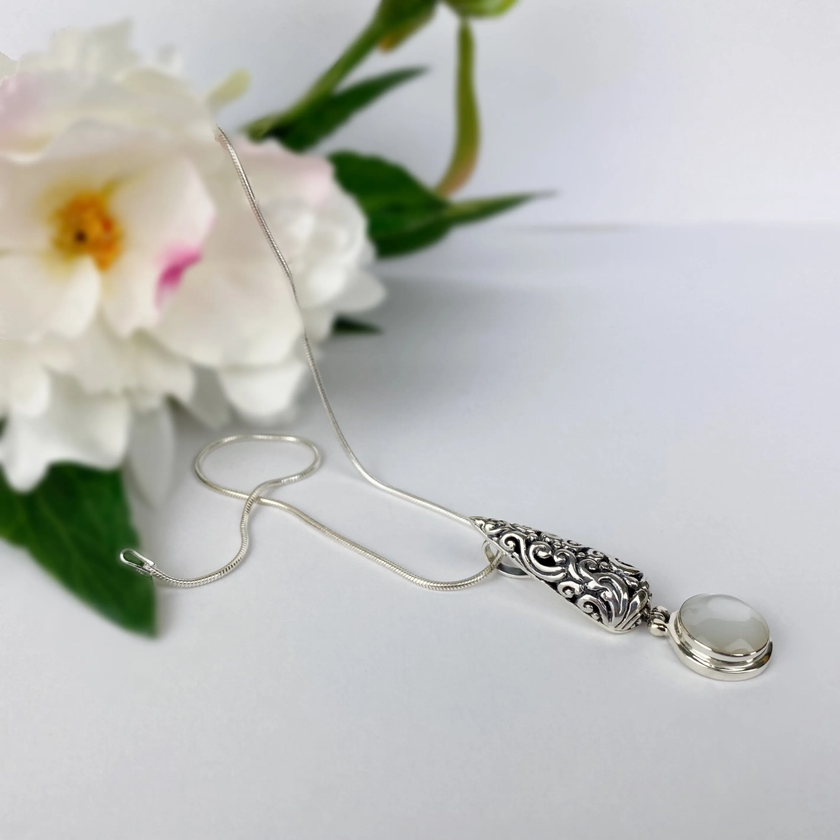 Chloe Pendant - VP359