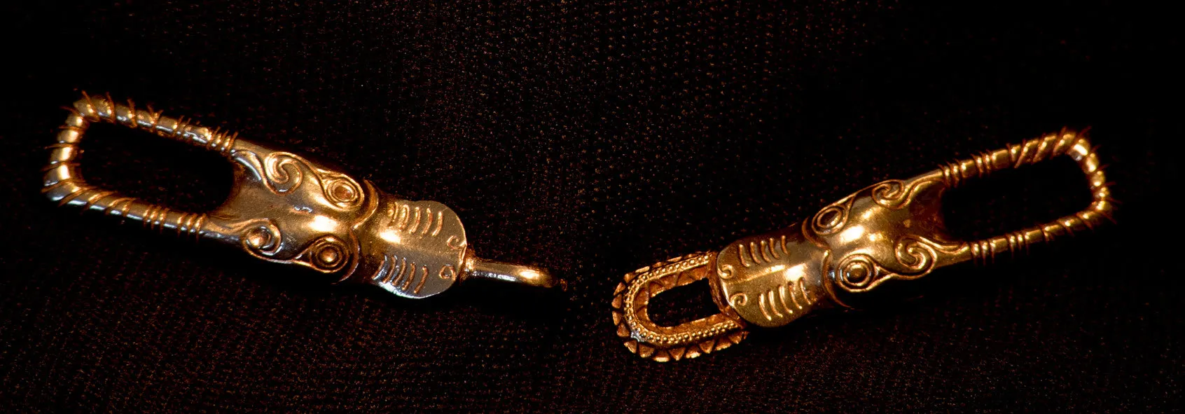 Clasp with Animal Head design - CC15