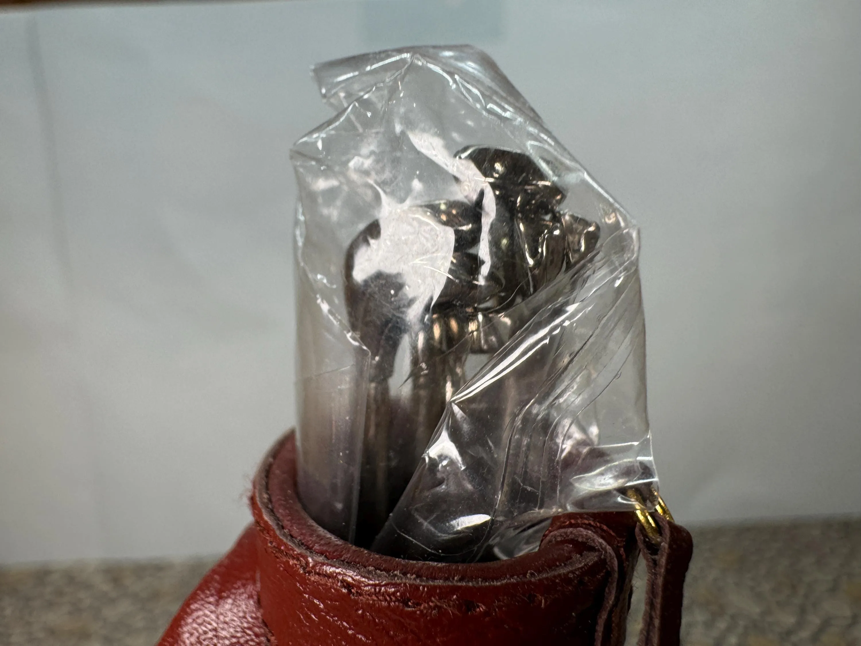 Dollhouse Miniature ~ Vintage Leather Golf Bag & Metal Clubs Set With Umbrella