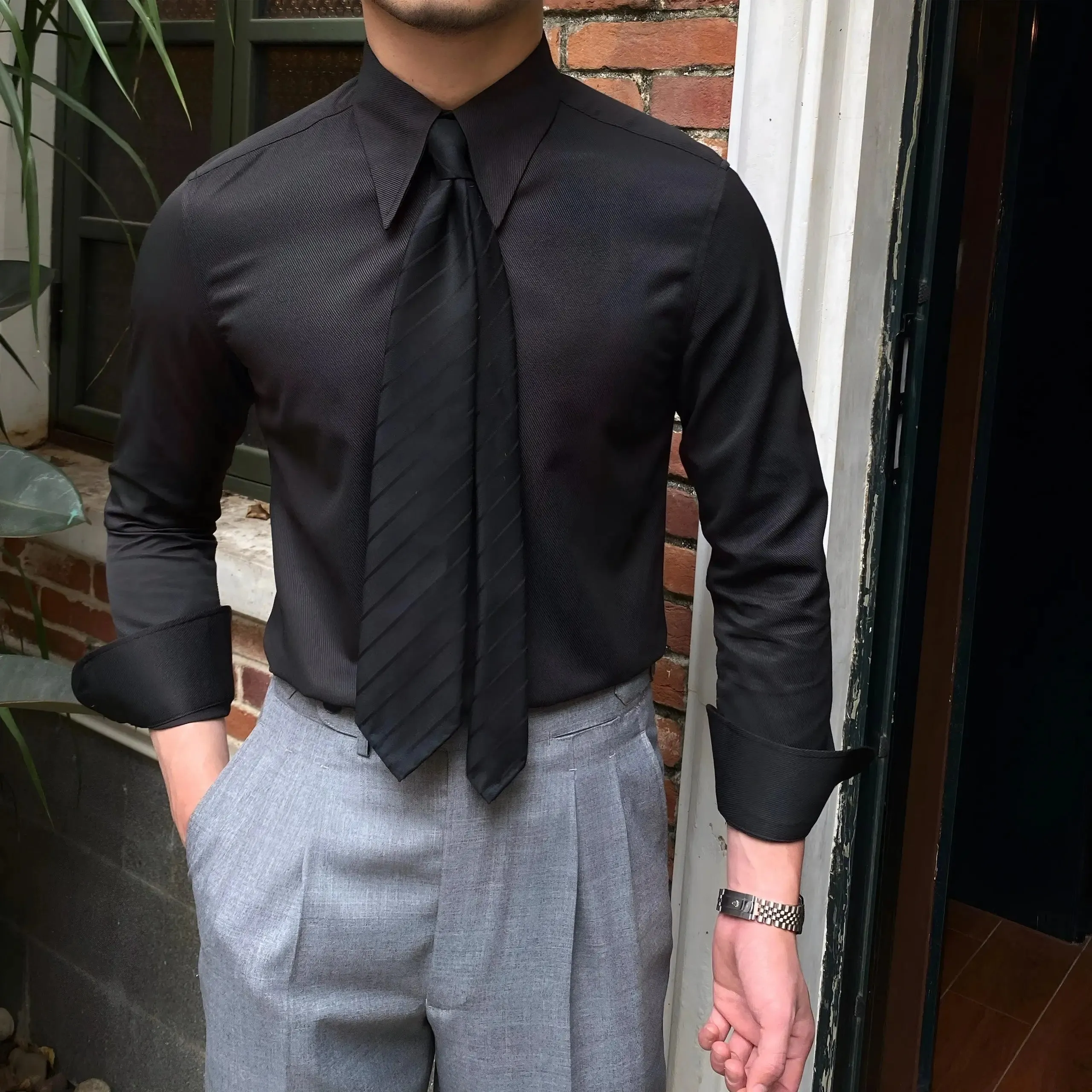 Elegant Spearpoint Collar Shirt - Cross & Crown