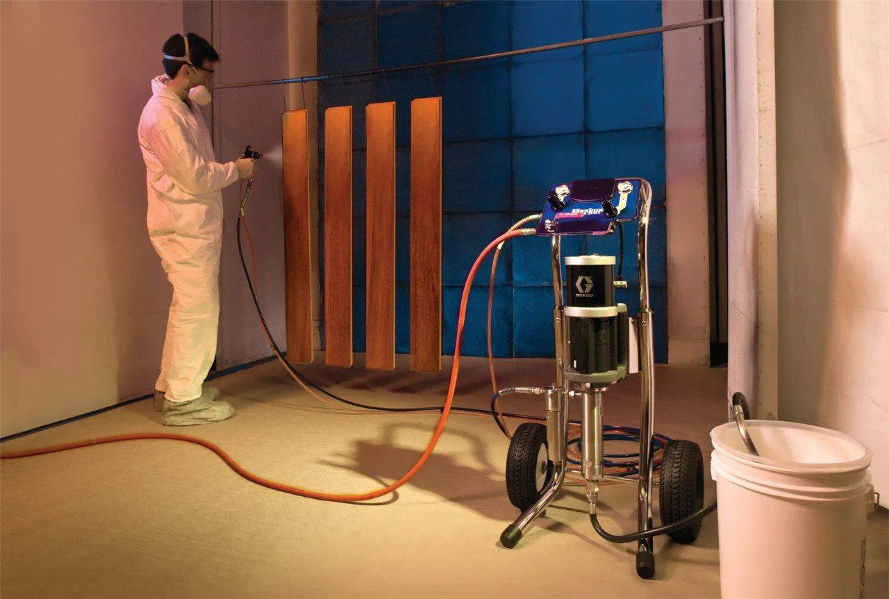 Graco G30C67 30:1 Merkur 3000 PSI @ 1.2 GPM Air-Assisted Airless Sprayer - Cart Mount