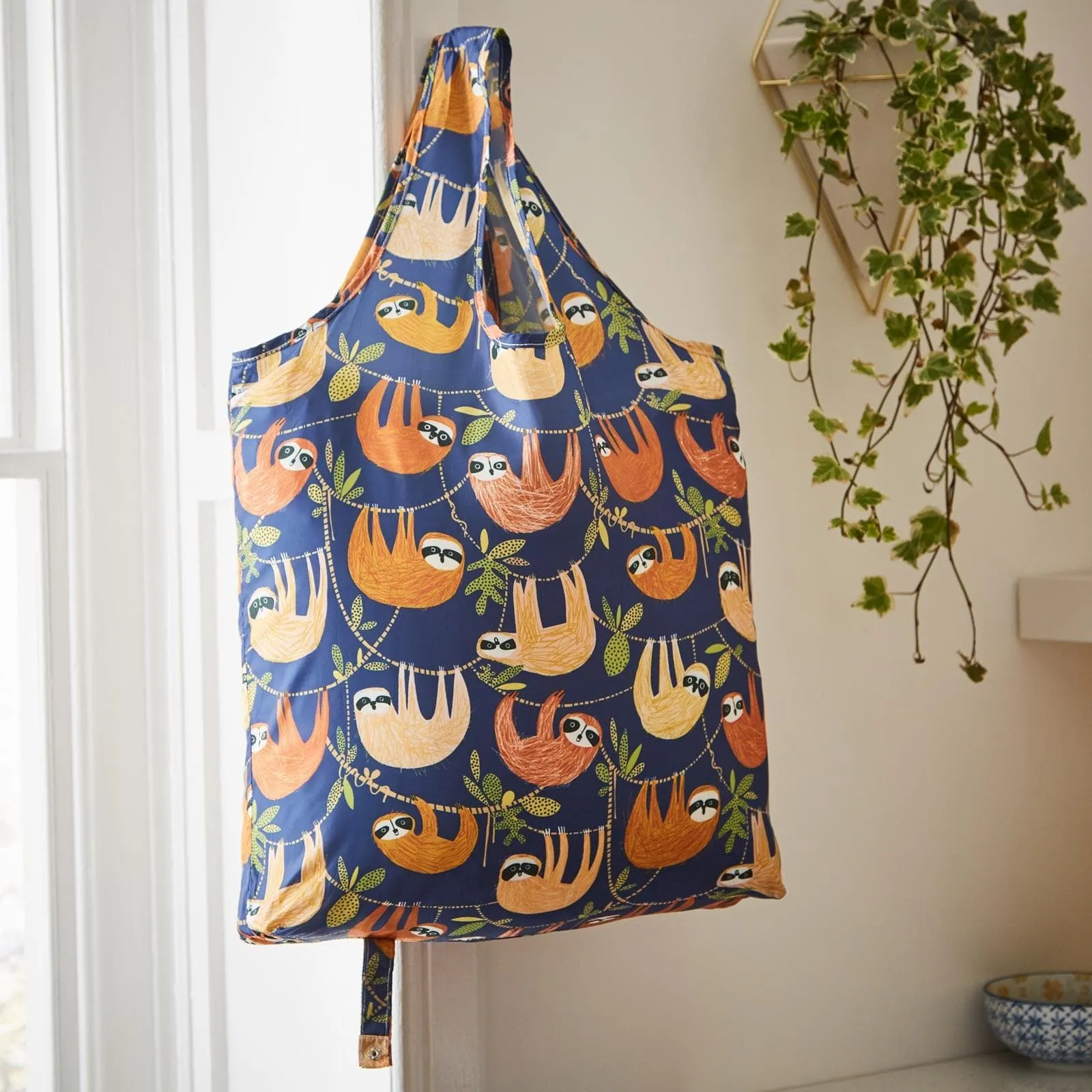 Hanging Around Reusable Roll-Up Shopping Bag