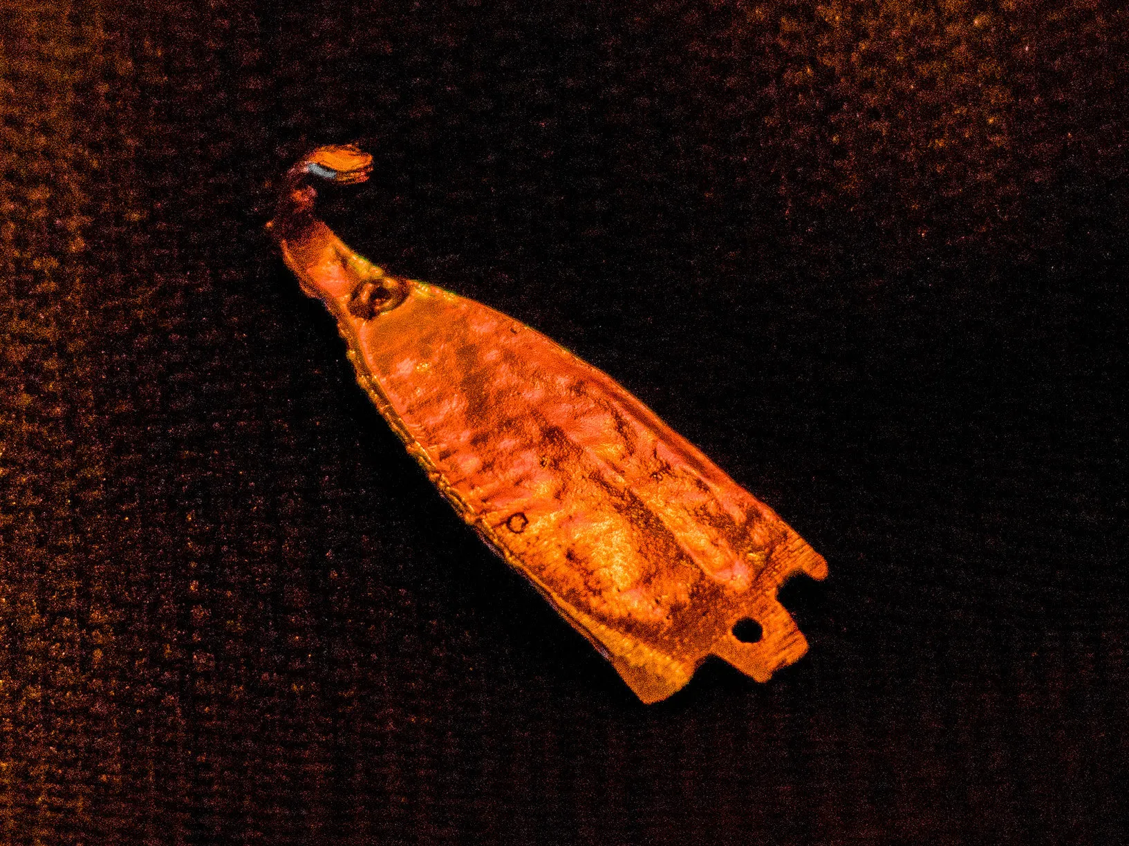 Hook tag with single hole - Y-83