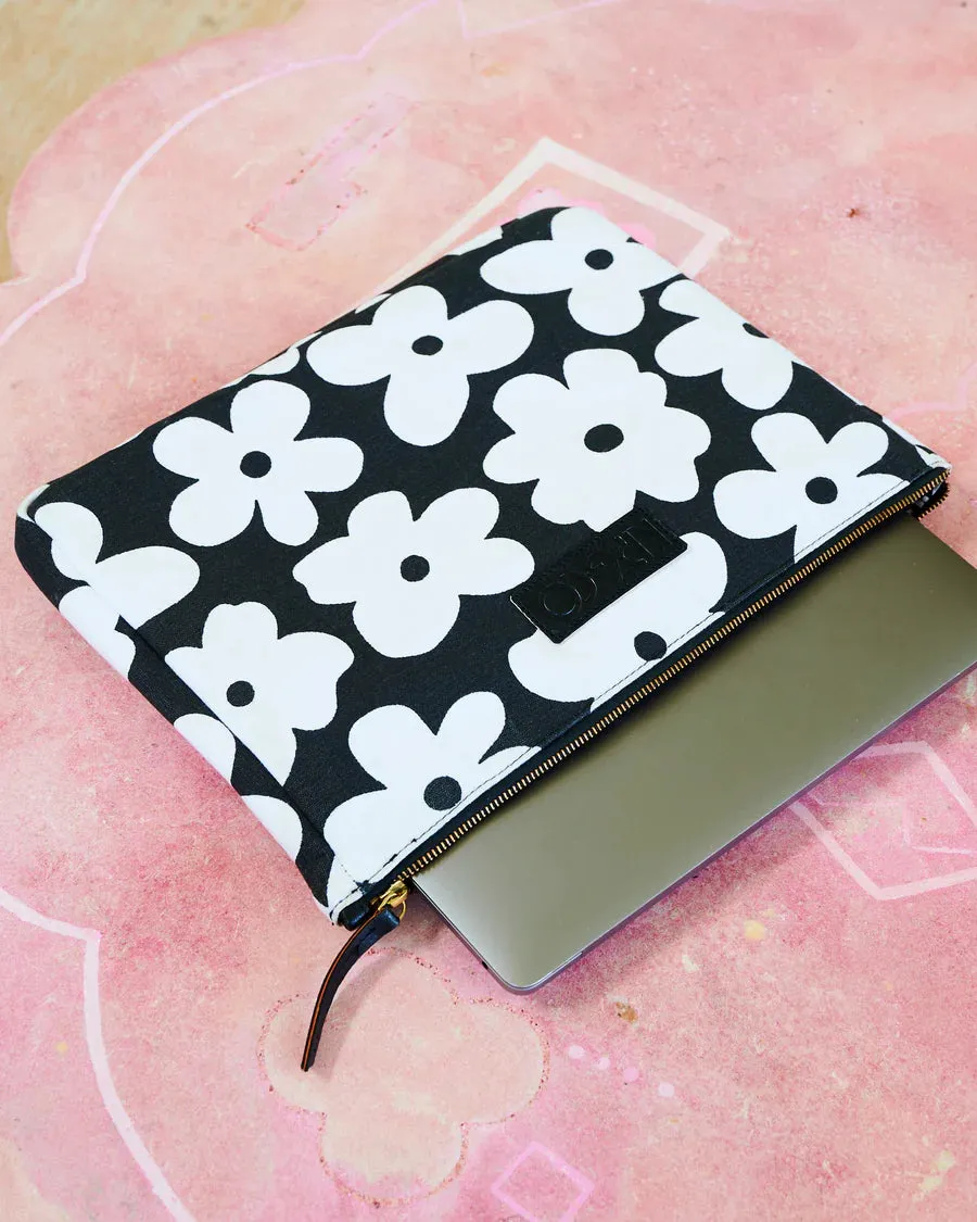Kip & Co HOME | Flower Face Laptop Case