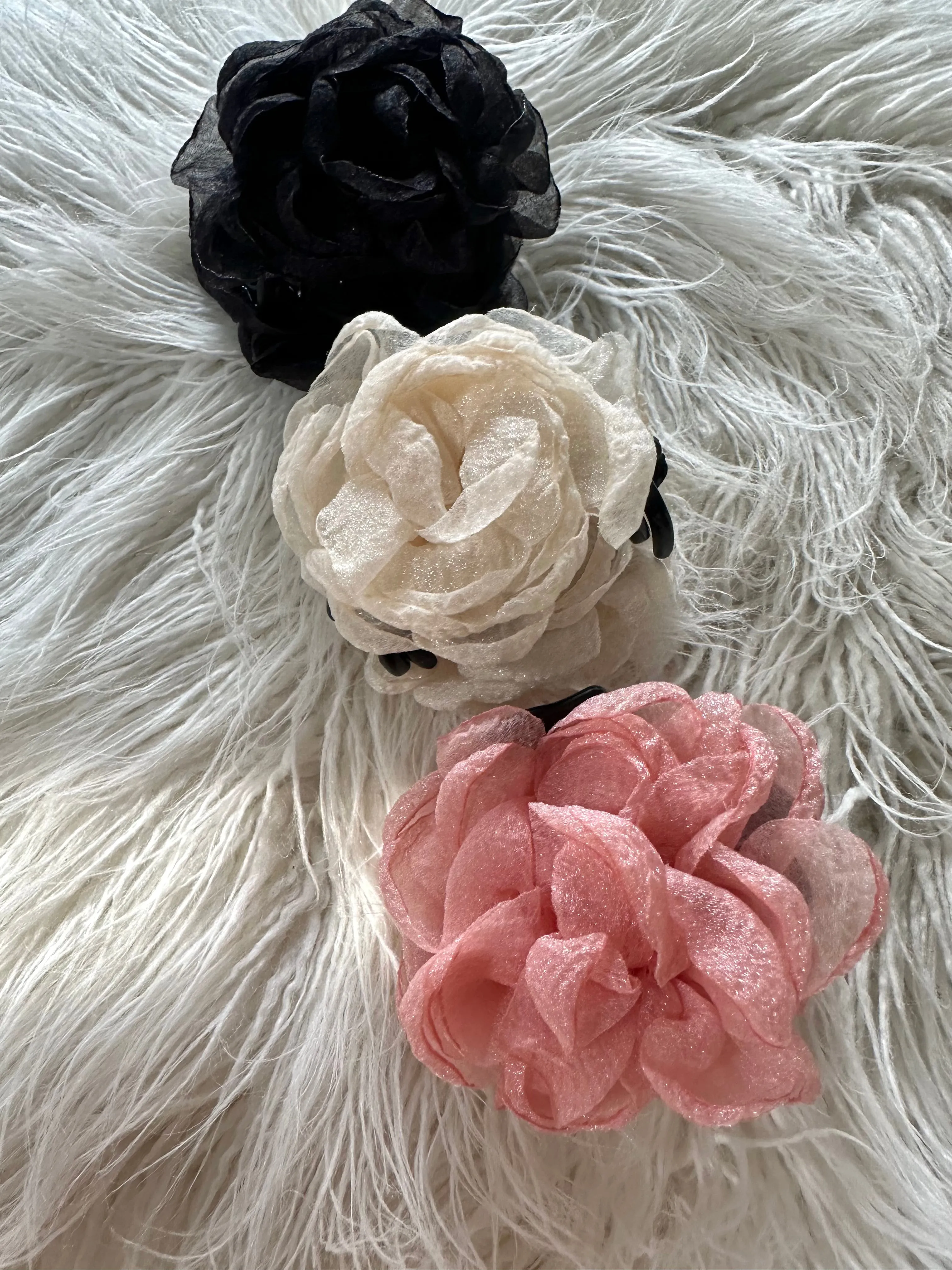 Loane Flower Hair Clip