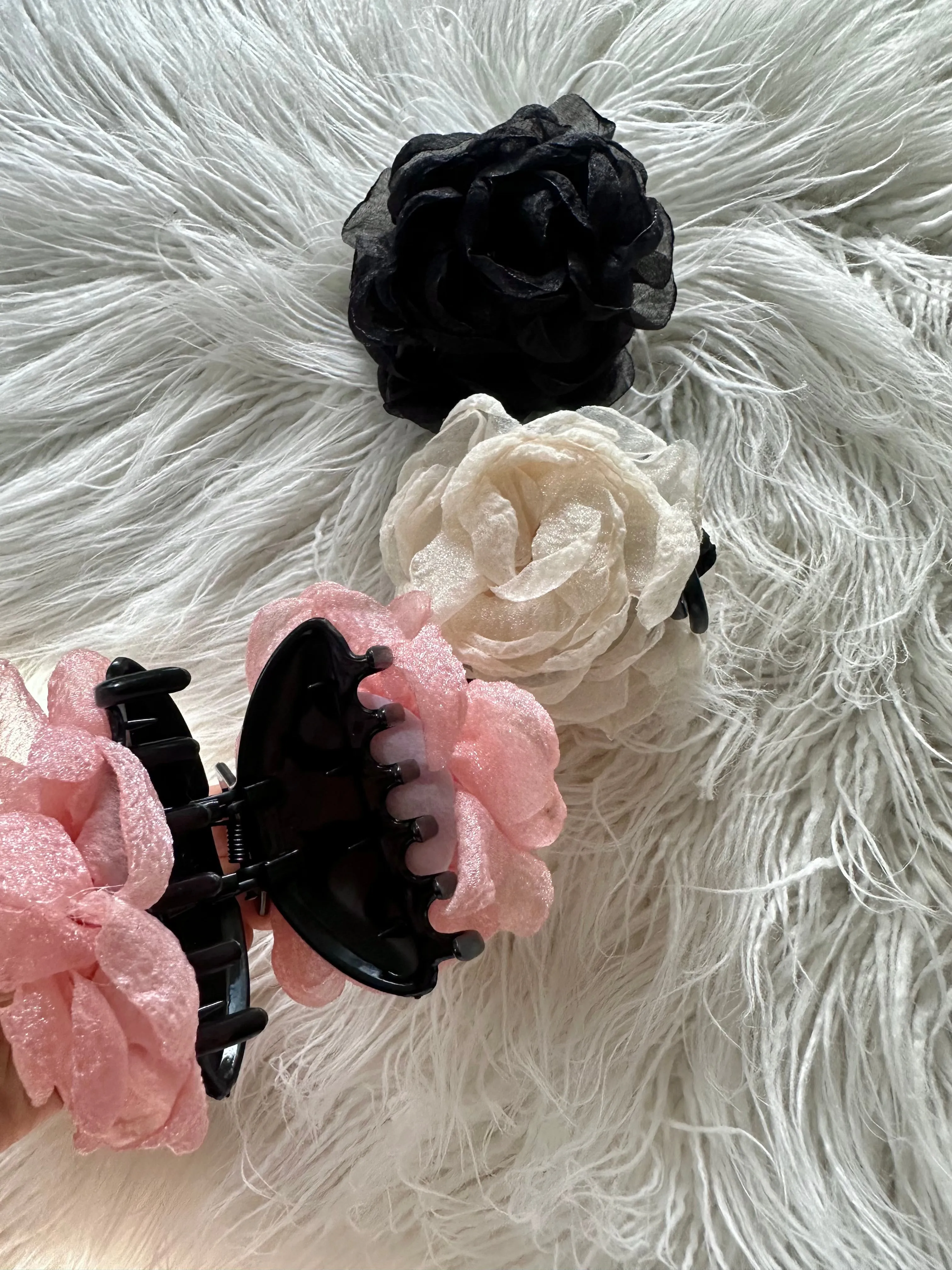 Loane Flower Hair Clip