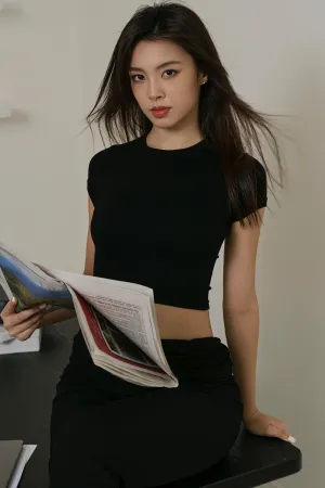一見鍾情羅紋上衣<br>Elegant Rib Knit Short Sleeve Crop Top