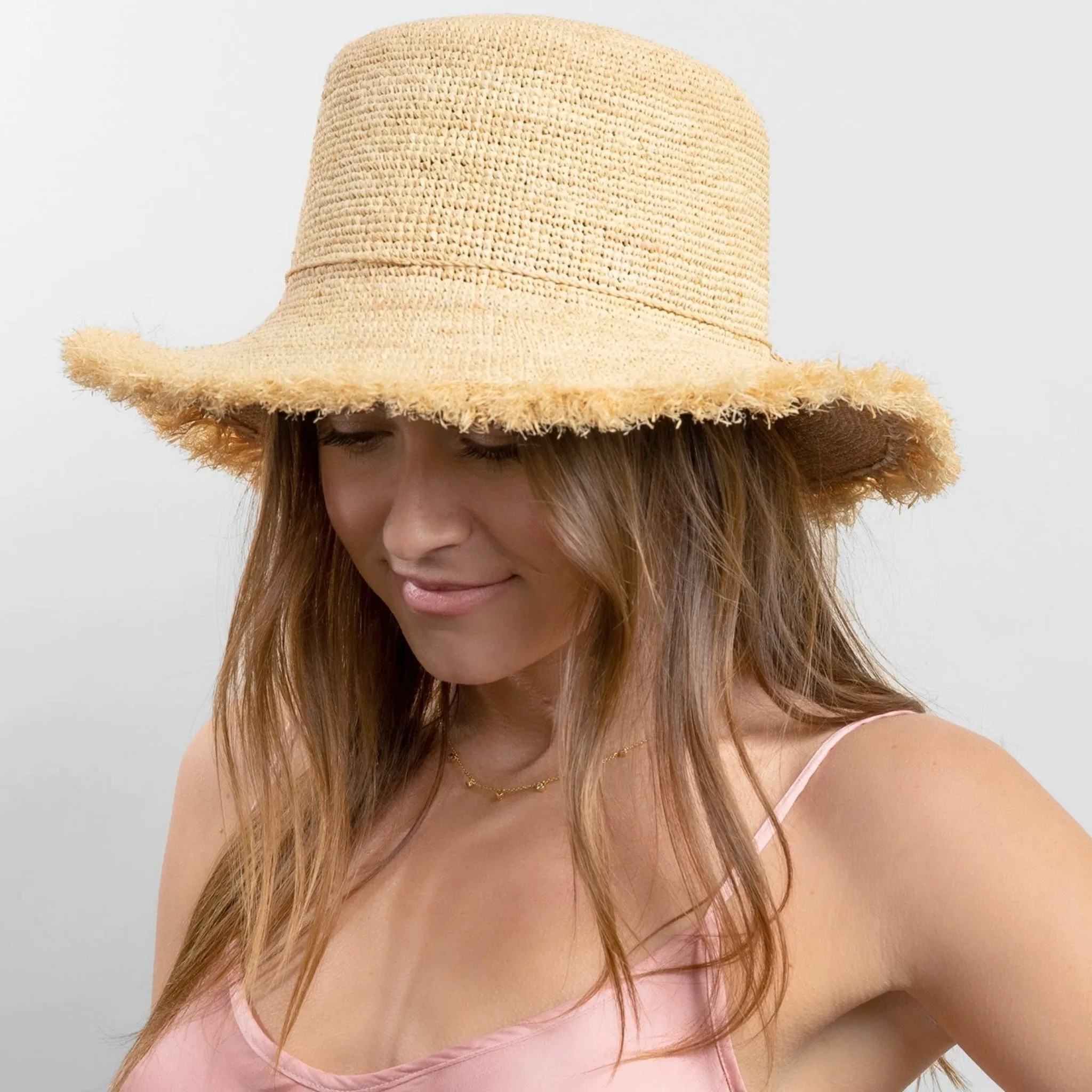Packable Raffia Bucket Hat