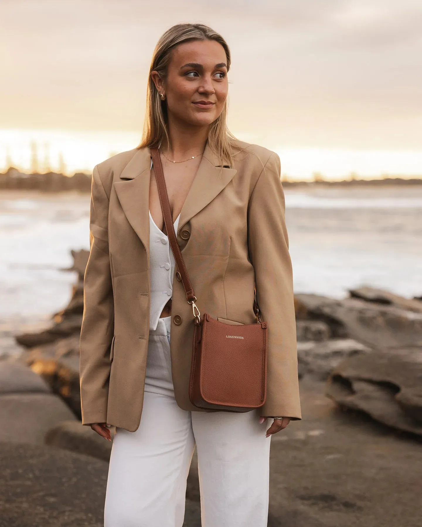 PARKER LOGO PHONE BAG TAN