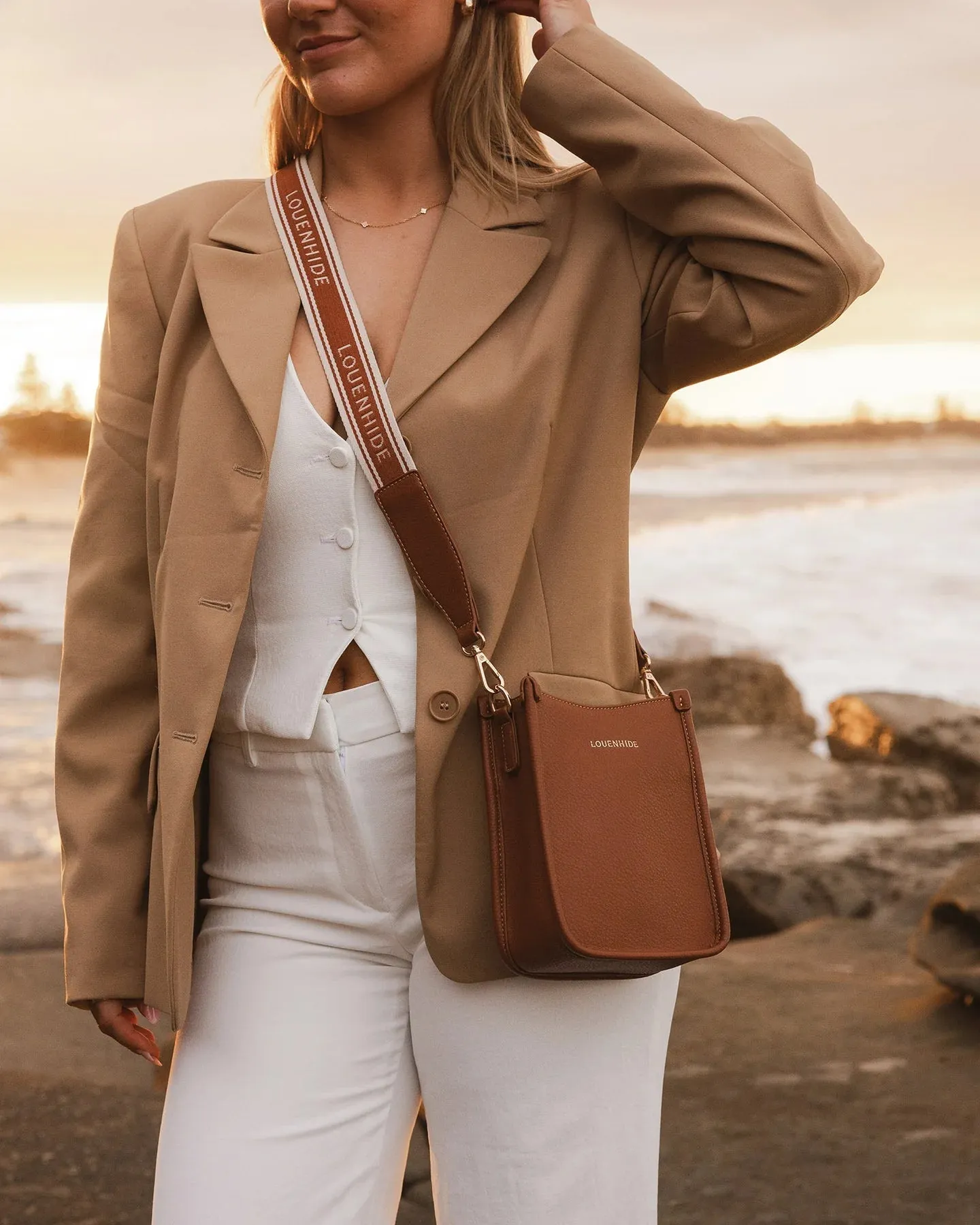 PARKER LOGO PHONE BAG TAN