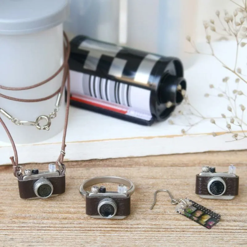 Retro Camera Ring