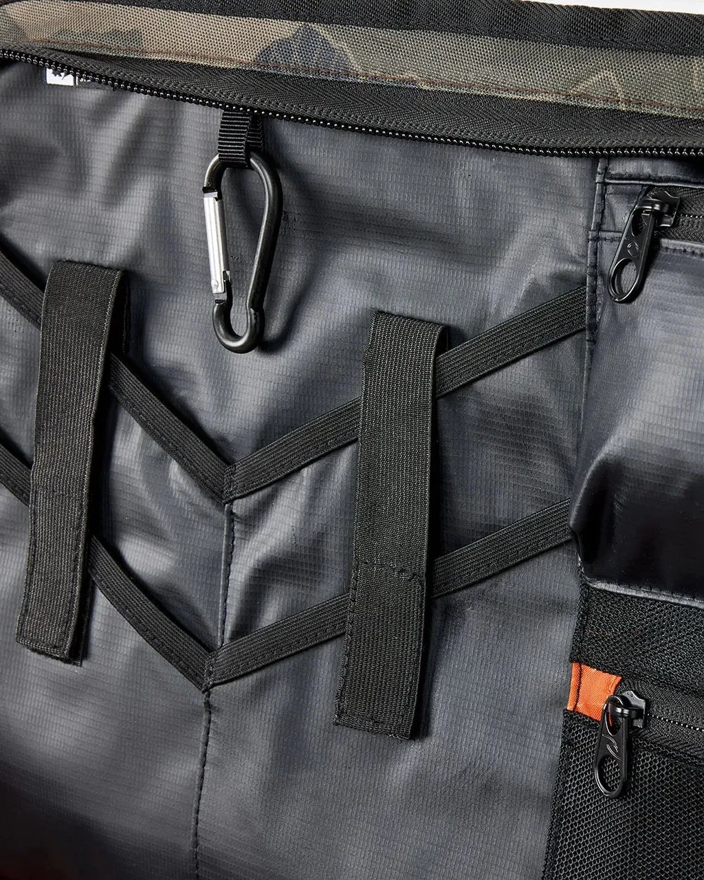 Search 45L Duffle Wetsuit Bag in Black & Olive