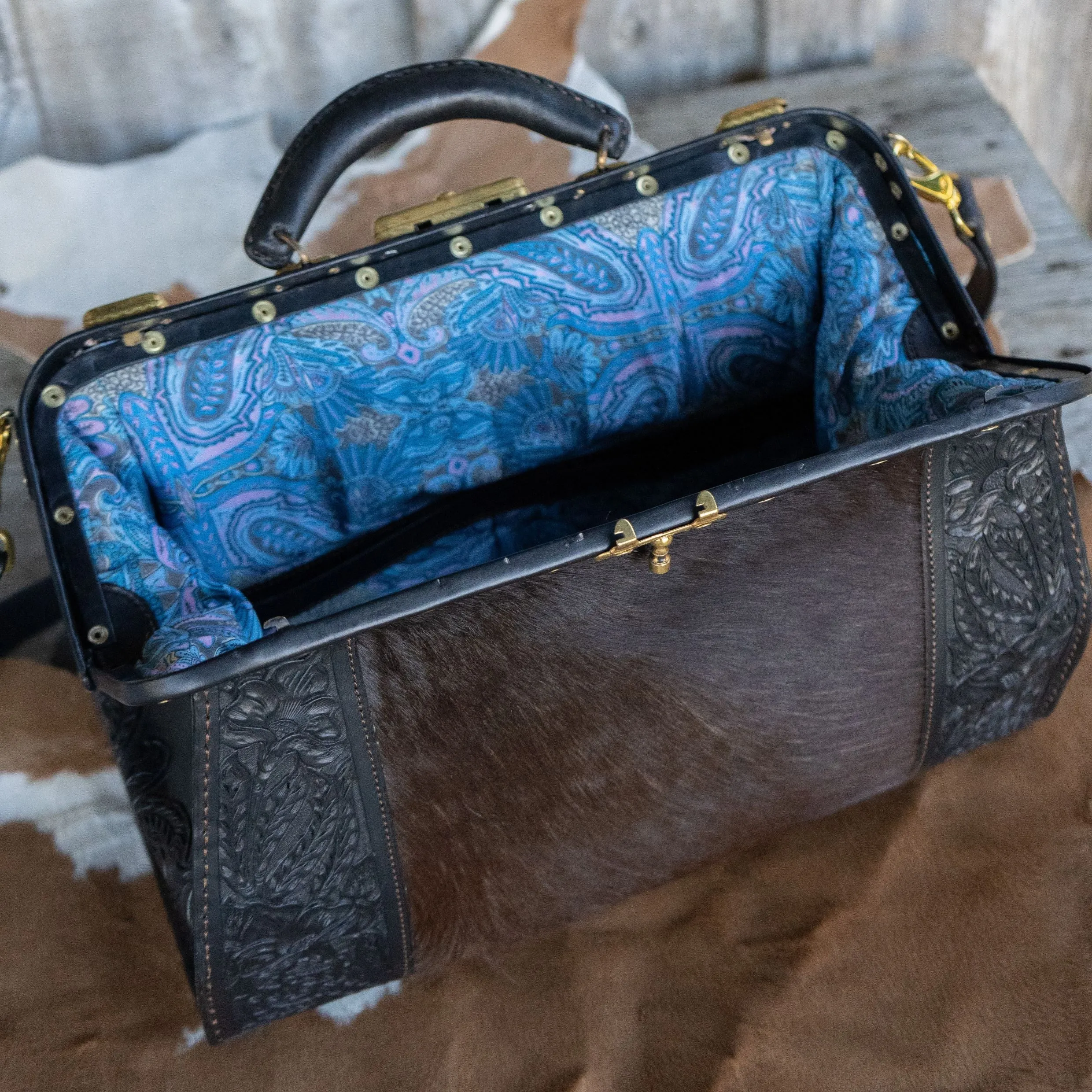 The Dark Saddle Bag #2308