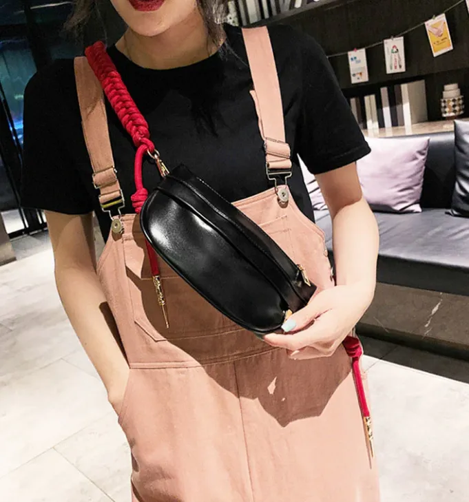 Women's Casual Leather Shoulder Bag With Weaving Belt